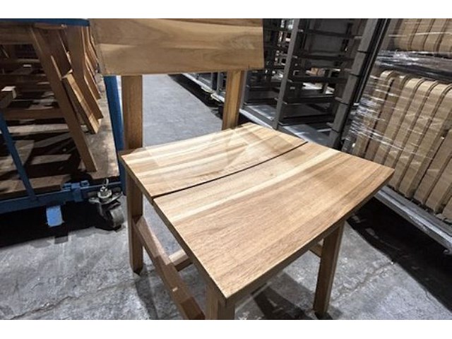 22 houten stoelen - afbeelding 2 van  6