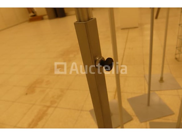 22 vrijstaande displays - afbeelding 2 van  7