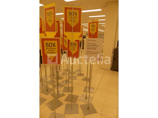 22 vrijstaande displays - afbeelding 4 van  7