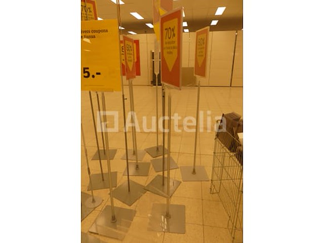 22 vrijstaande displays - afbeelding 5 van  7