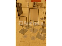 22 vrijstaande displays - afbeelding 7 van  7