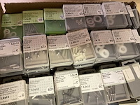 220 blisters met bevestigingen - afbeelding 6 van  7