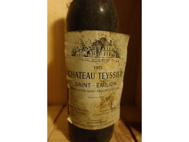22x 75cl chateau teyssier grand cru 1975 - afbeelding 2 van  6