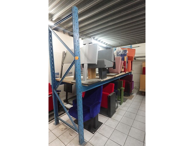 22x diverse stoel - afbeelding 1 van  19