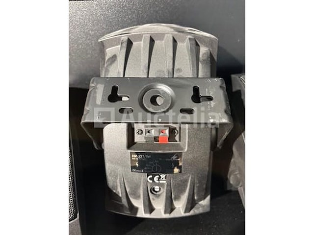 23 audioluidsprekers maken en model onleesbaar - afbeelding 2 van  3