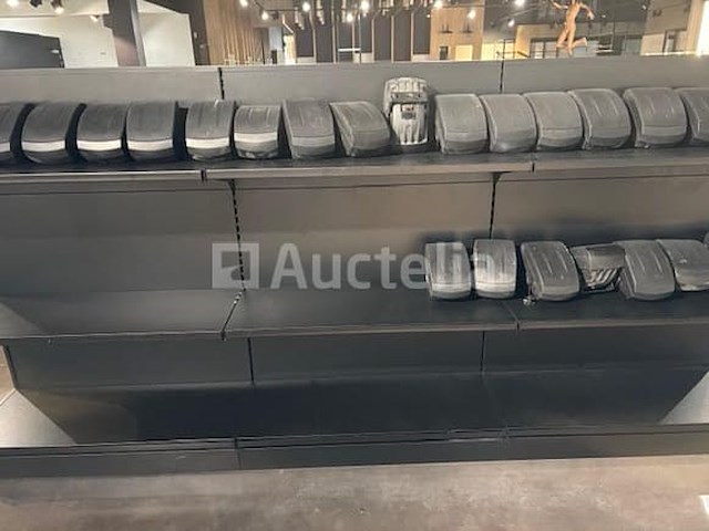 23 audioluidsprekers maken en model onleesbaar - afbeelding 3 van  3