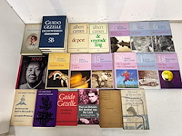 23 boeken van bekende schrijvers - afbeelding 1 van  4