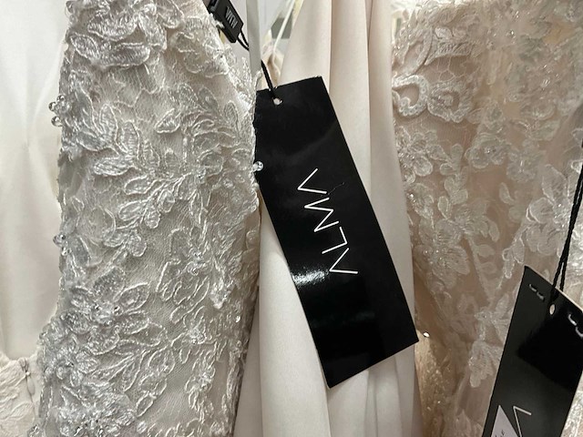 23 bruidsjurken rosa clara alma (totaalprijs) - afbeelding 43 van  48