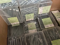 23 dozen hout bouten en moeren - afbeelding 7 van  9