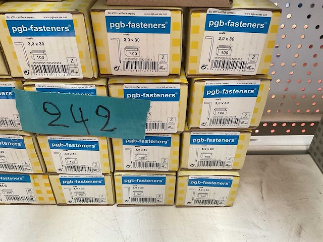 23 dozen moeren; puntduimen; schroefogen - afbeelding 3 van  5