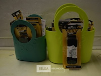 ±23 paar div schoenveters