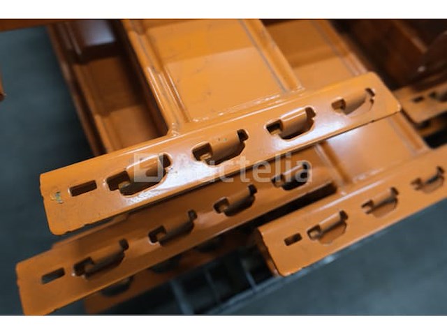 23 x 100 cm metalen rackstringers - afbeelding 4 van  5