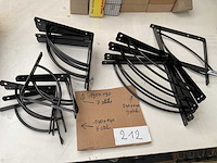 23 zwarte plank dragers - afbeelding 1 van  5