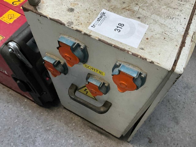 230v/230v transformator - afbeelding 4 van  7