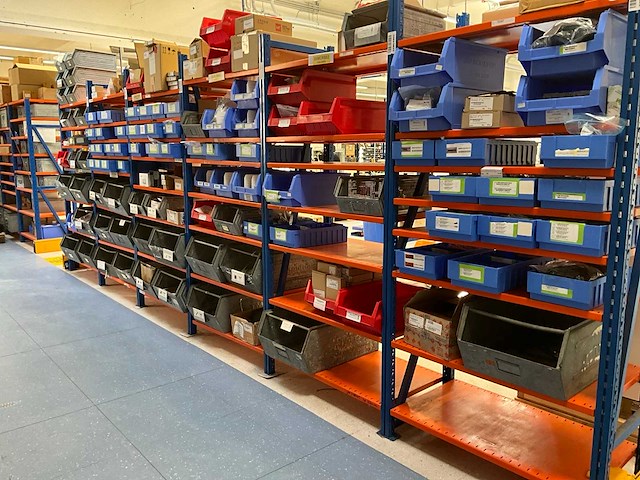 23m magazijnstelling - afbeelding 1 van  13