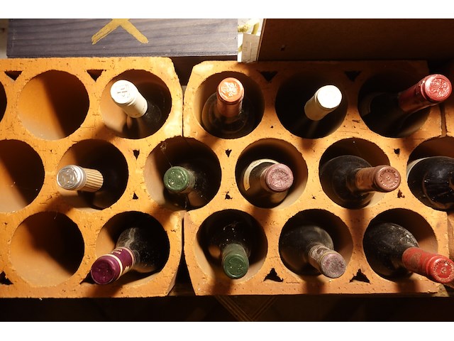 23x 75cl diverse wijnen - afbeelding 1 van  10