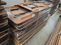 (23x) houten klaptafels en zitbanken - afbeelding 2 van  4