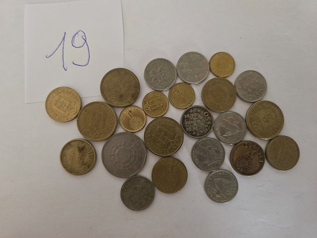 23x portugal: escudos - afbeelding 1 van  4