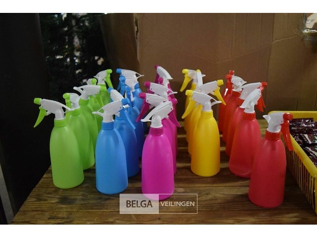 24 bloemensproeiers - afbeelding 1 van  2