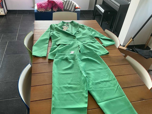 24 colours, lofty manner, la petite étoile paris, …. dameskleding nieuw (252x) - afbeelding 13 van  34