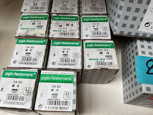 24 dozen inox moeren - afbeelding 5 van  7