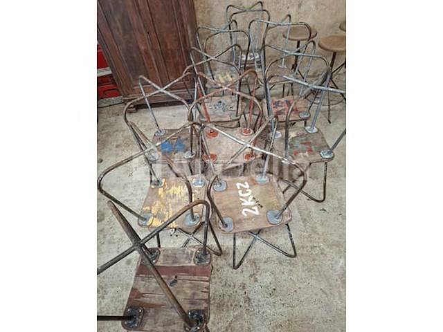 24 industriële krukken - afbeelding 1 van  1