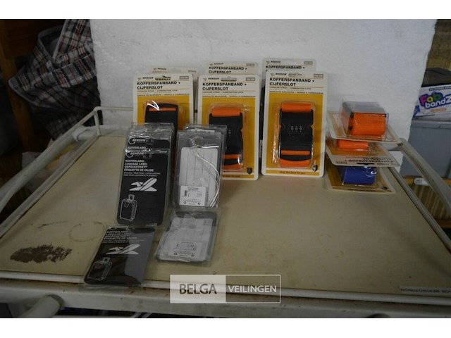 ±24 kofferspanbanden en kofferlabels - afbeelding 1 van  3