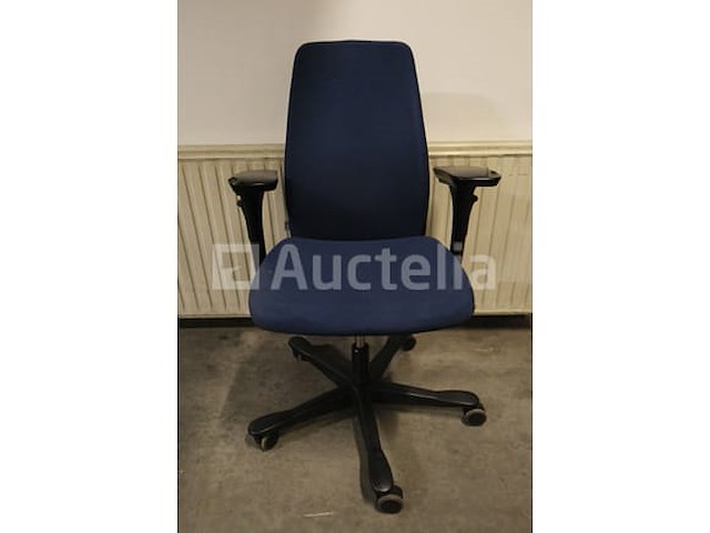 24 ongelijke bureaustoelen - afbeelding 4 van  14