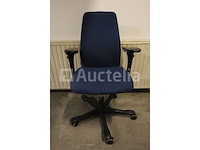 24 ongelijke bureaustoelen - afbeelding 4 van  14