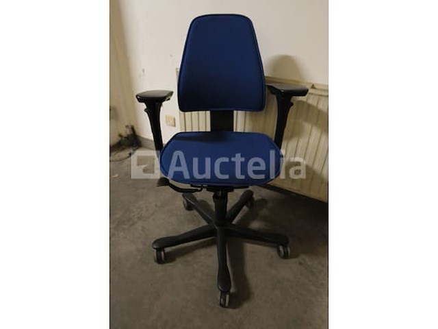 24 ongelijke bureaustoelen - afbeelding 5 van  14