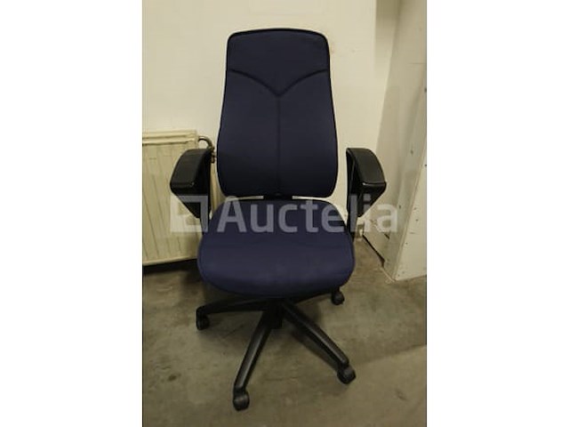 24 ongelijke bureaustoelen - afbeelding 7 van  14