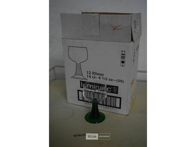 ±24 retro wijnglazen - afbeelding 1 van  3