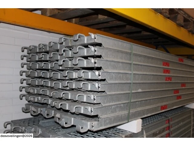 24 x altrad multid.steigervloer - afbeelding 3 van  6