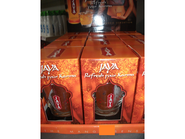 24 x glas + flesje mangolikeur in display - afbeelding 1 van  3