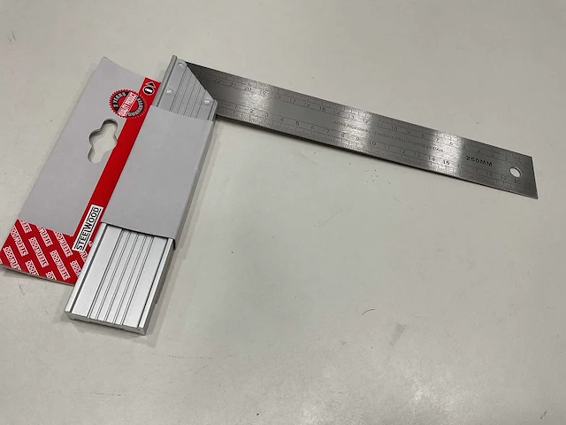 24 x winkelhaak; 250mm; aluminium - afbeelding 1 van  5