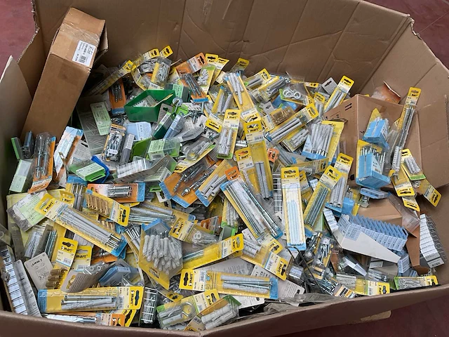 2400 diverse blisters bevestigingen - afbeelding 12 van  27