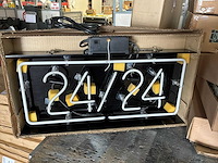 24/24 decoratie neon verlichting (2x) - afbeelding 1 van  2