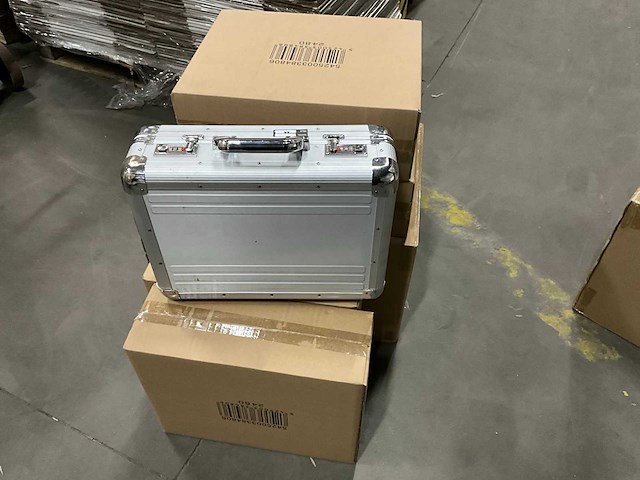2480 diplomaten koffer aluminium zilver (9x) - afbeelding 1 van  5