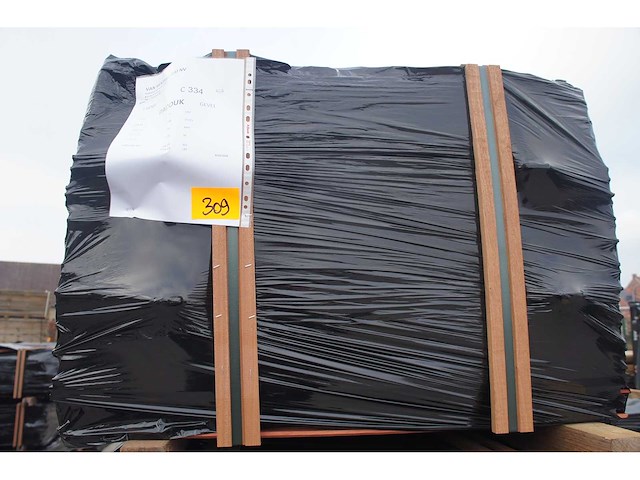 24,80 m² padouk gevelbekleding - afbeelding 4 van  5