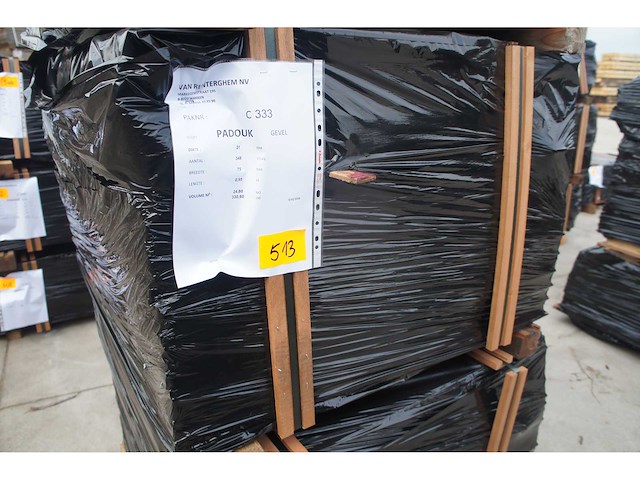 24,80 m² padouk gevelbekleding - afbeelding 3 van  5