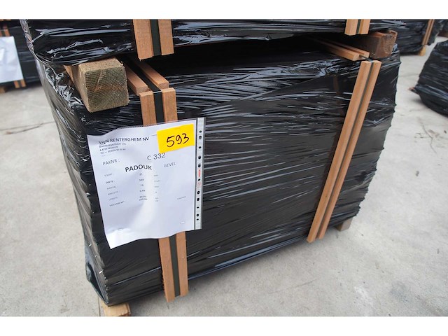 24,80 m² padouk gevelbekleding - afbeelding 3 van  5