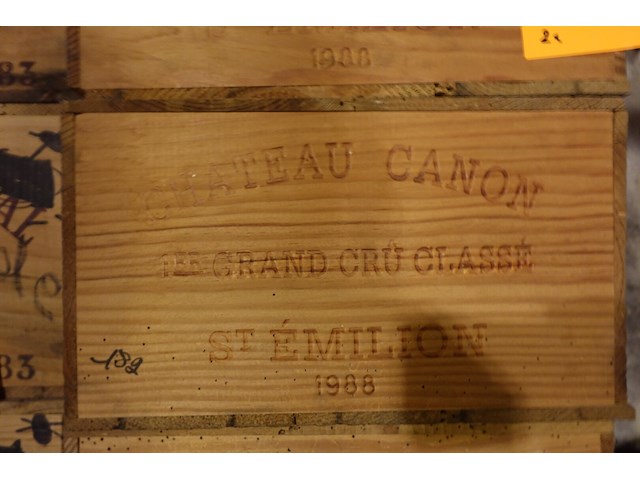 24x 75cl chateau canon 1e grand cru classe 1988 - afbeelding 2 van  2