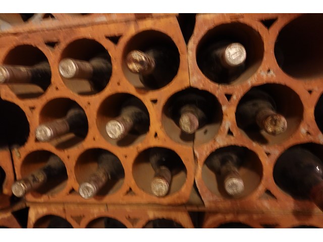 24x diverse oude wijnen - afbeelding 2 van  7