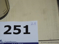 24x fles witte wijn, louis jadot, santenay "clos de malte", 2005, 75cl - afbeelding 4 van  4