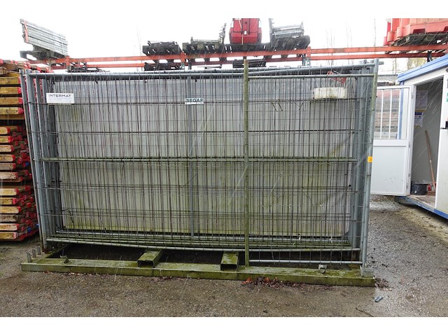 24x heras hekken met houder - afbeelding 1 van  3