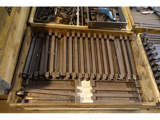 24x pallet metalen onderdelen - afbeelding 3 van  19