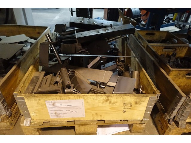 24x pallet metalen onderdelen - afbeelding 16 van  25