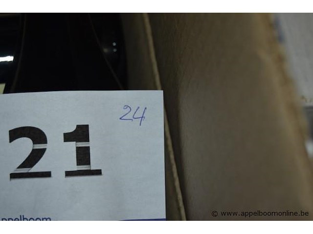 24x rode wijn, domaine de grangeneuve, cuvée de la truffière, 750ml - afbeelding 3 van  3