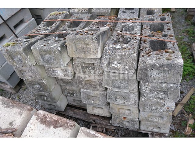 25 betonnen funderingen voor bouwbarrières - afbeelding 2 van  6