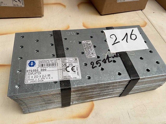 25 bevestiging platen - afbeelding 1 van  3
